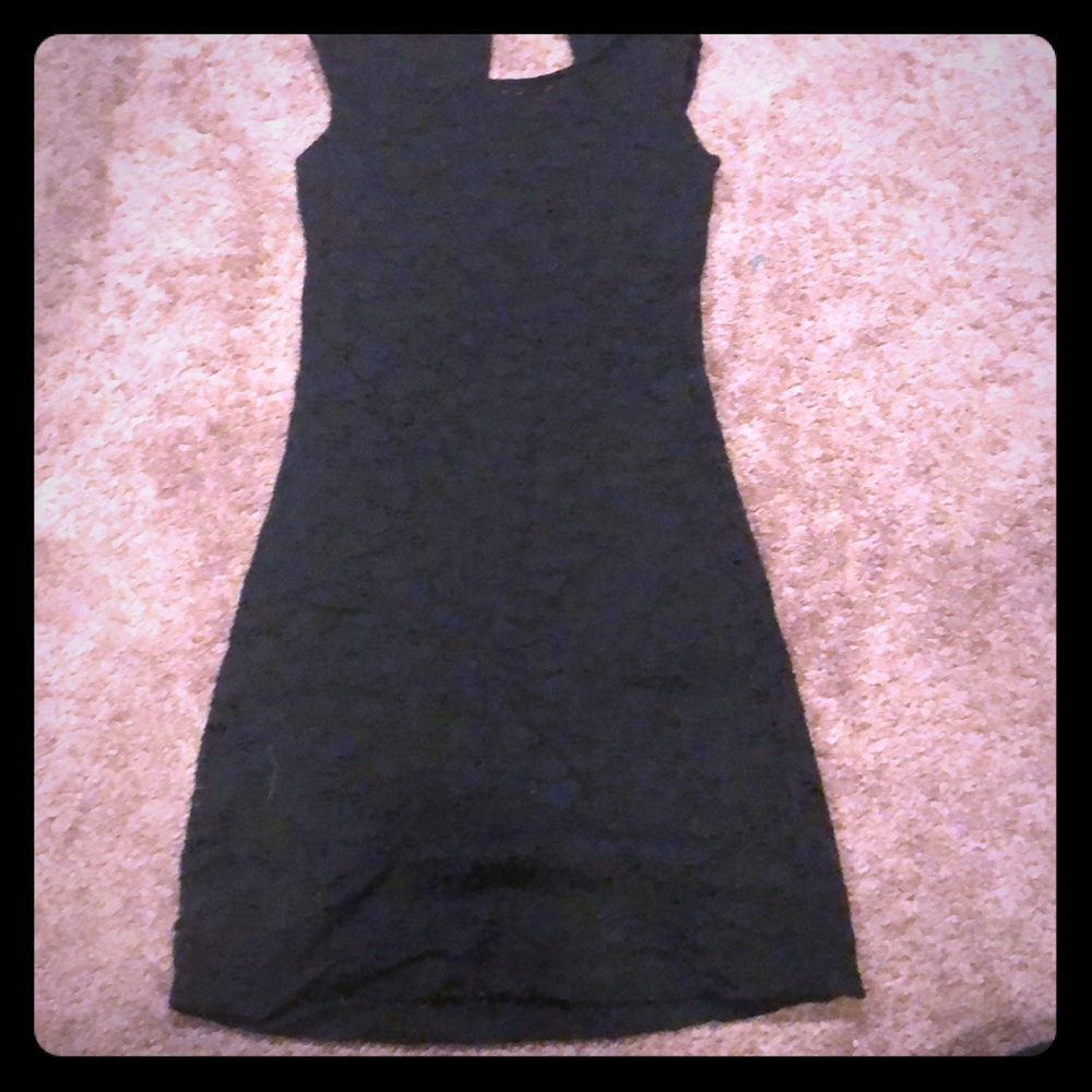Poof lace dress